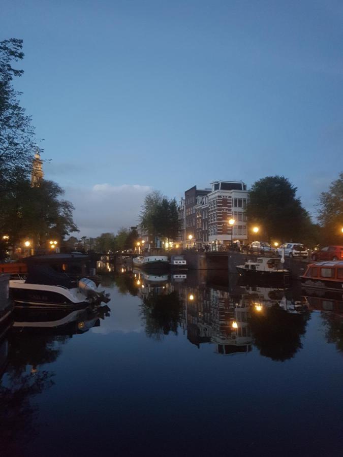 Pantheos Top Houseboat Amsterdam Exteriör bild